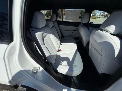 New 2026 Jeep Cherokee Limited image 10