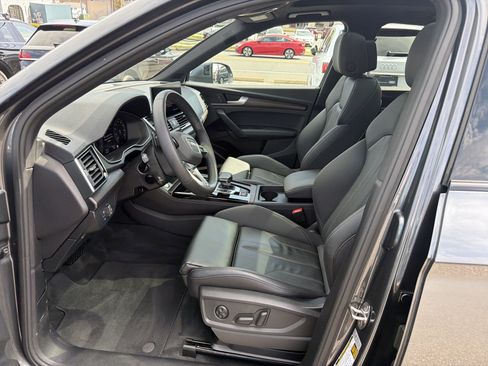 Certified 2025 Audi Q5 e Premium Plus w/ Premium Plus Package AWD/4WD image 6