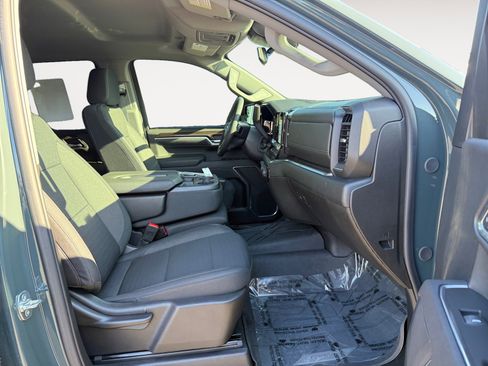 Used 2025 Chevrolet Silverado 1500 LT image 19