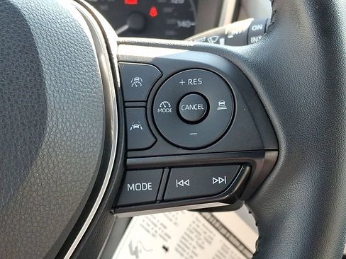 Certified 2025 Toyota Corolla SE FWD image 25