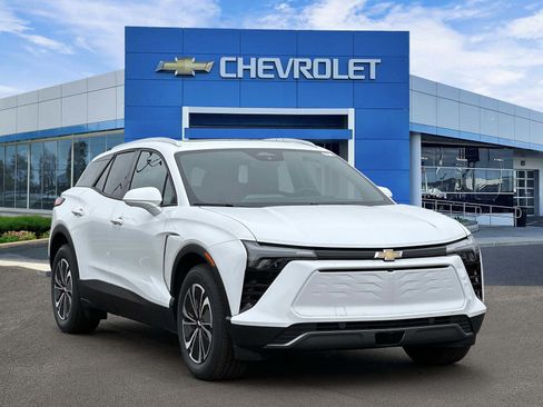 Used 2026 Chevrolet Blazer EV LT FWD image 6