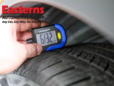 Used 2023 Mitsubishi Outlander SE image 28