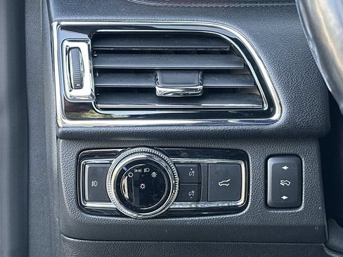 Used 2019 Lincoln Navigator L Reserve AWD/4WD image 30