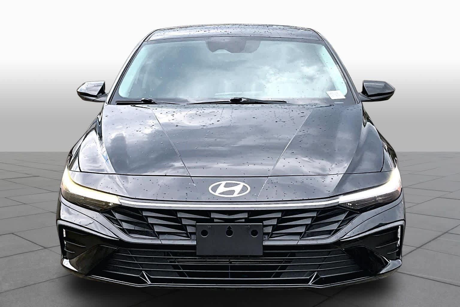 Used 2024 Hyundai Elantra SEL FWD image 6