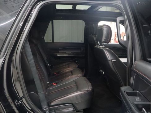 Certified 2020 Ford Expedition Limited image 30