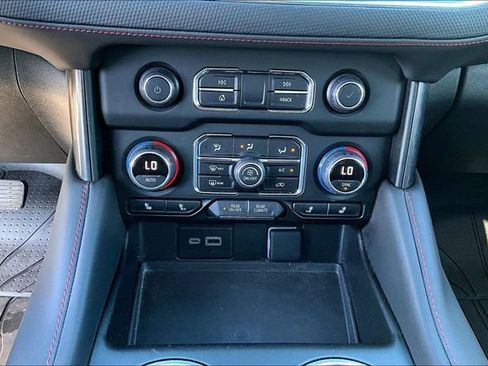 Used 2024 Chevrolet Tahoe RST w/ Luxury Package RWD image 16