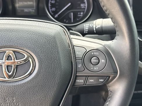 Used 2022 Toyota Camry SE w/ Convenience Package image 27