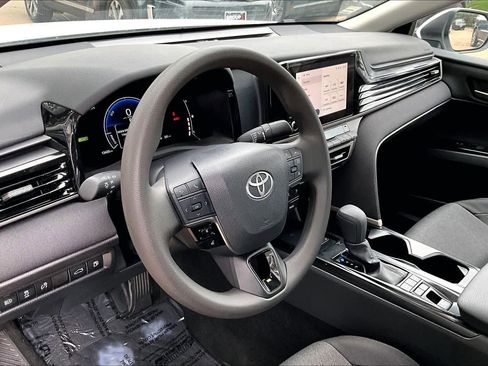 Used 2026 Toyota Camry LE image 17