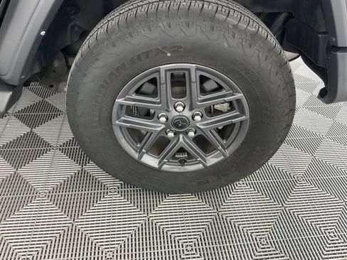 Used 2024 Jeep Wrangler Unlimited Sport AWD/4WD image 16