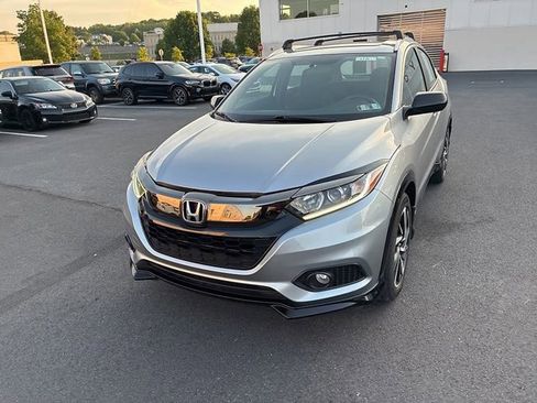 Used 2019 Honda HR-V Sport image 18
