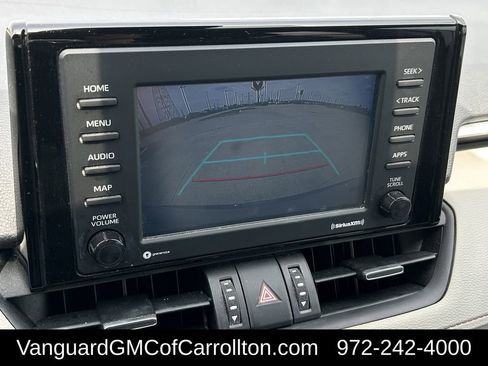 Used 2022 Toyota RAV4 XLE Premium image 18