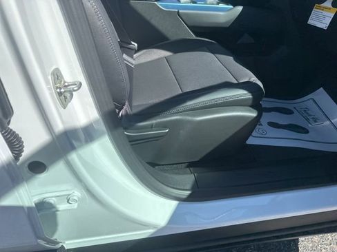 New 2026 Chevrolet Equinox EV LT image 33