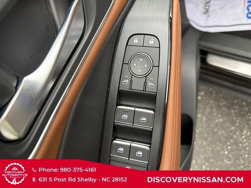 New 2026 Nissan Rogue Platinum w/ Platinum Premium Package AWD/4WD image 12