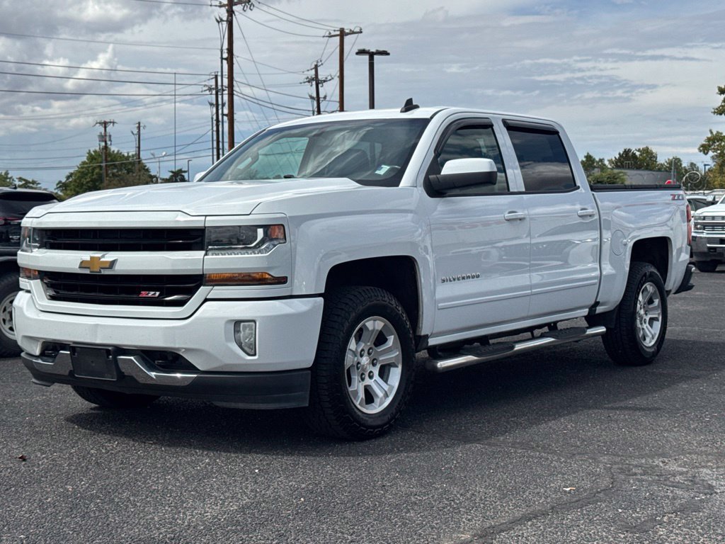 Used 2018 Chevrolet Silverado 1500 LT w/ All Star Edition AWD/4WD image 4