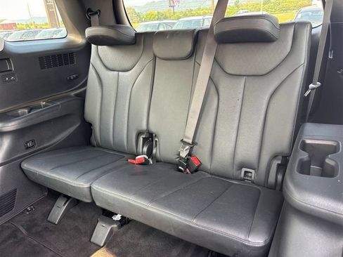 Used 2022 Hyundai Palisade SEL w/ Premium Package FWD image 16