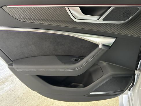 Used 2025 Audi RS 6 performance image 20