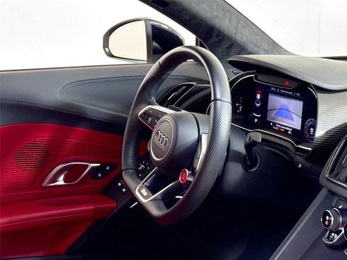 Used 2018 Audi R8 V10 w/ Premium Package image 29