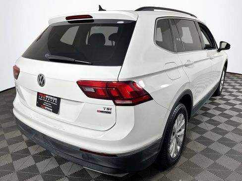 Used 2018 Volkswagen Tiguan SE AWD/4WD image 7