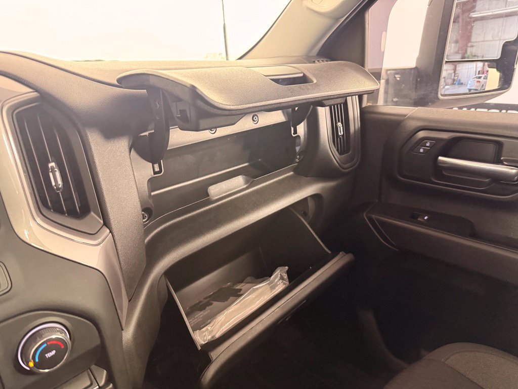 Used 2022 Chevrolet Silverado 2500 Custom w/ Custom Value Package AWD/4WD image 42