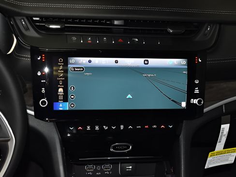 New 2026 Jeep Grand Cherokee Altitude AWD/4WD image 16