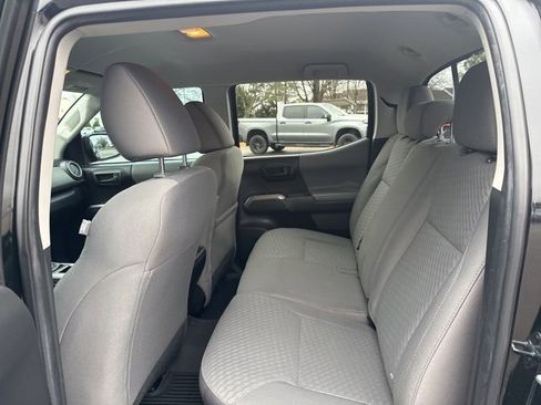 Used 2022 Toyota Tacoma SR5 image 16