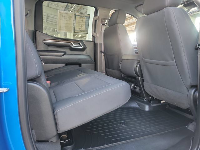 Used 2023 Chevrolet Silverado 1500 LT w/ Convenience Package II AWD/4WD image 23
