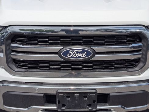 Used 2024 Ford F150 Lariat w/ Tow/Haul Package AWD/4WD image 12