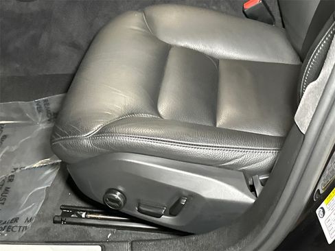 Used 2023 Volvo S60 T8 Plus w/ Protection Package Premier image 22