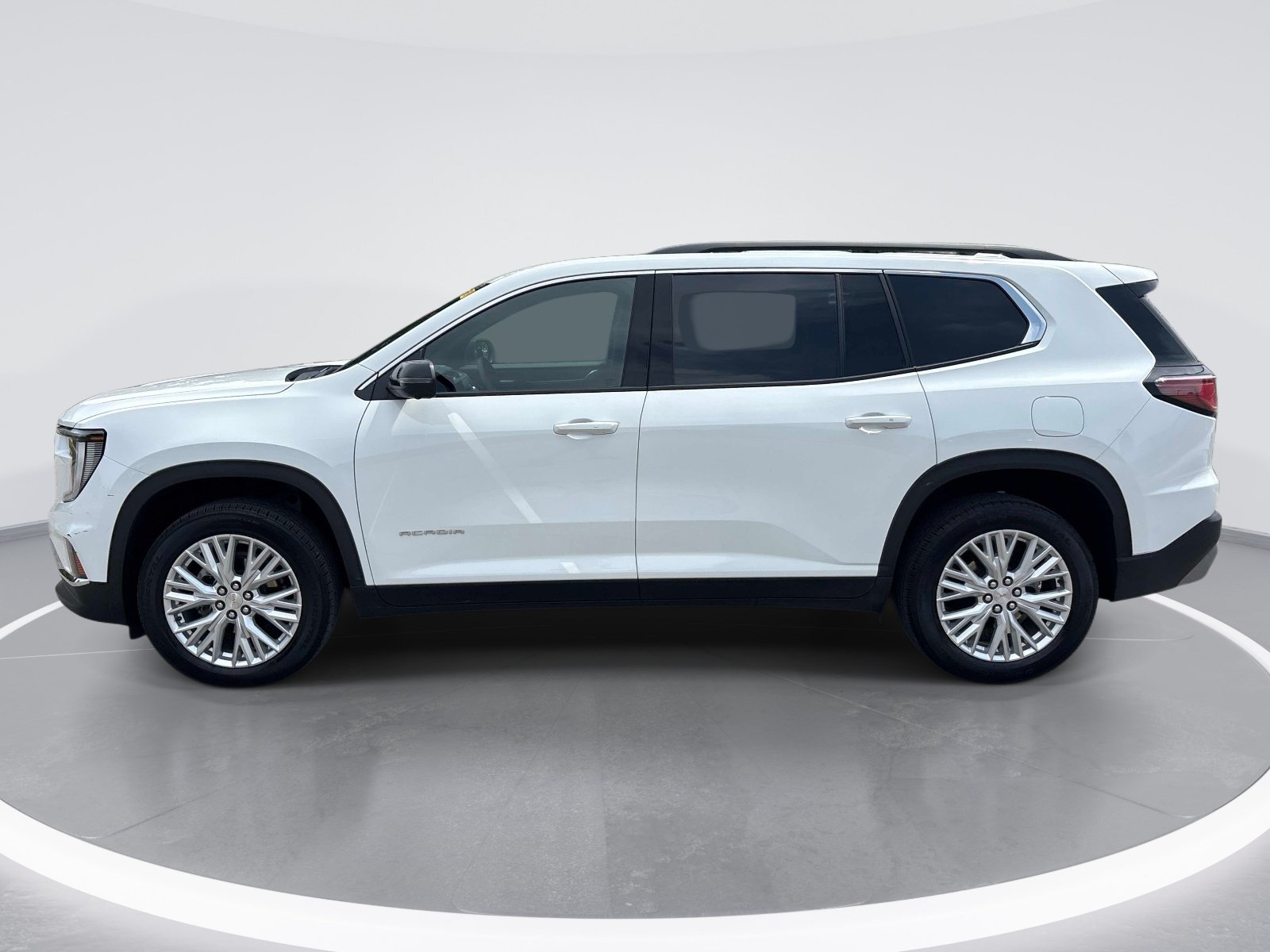 Used 2026 GMC Acadia Elevation w/ Elevation Premium Package FWD image 5