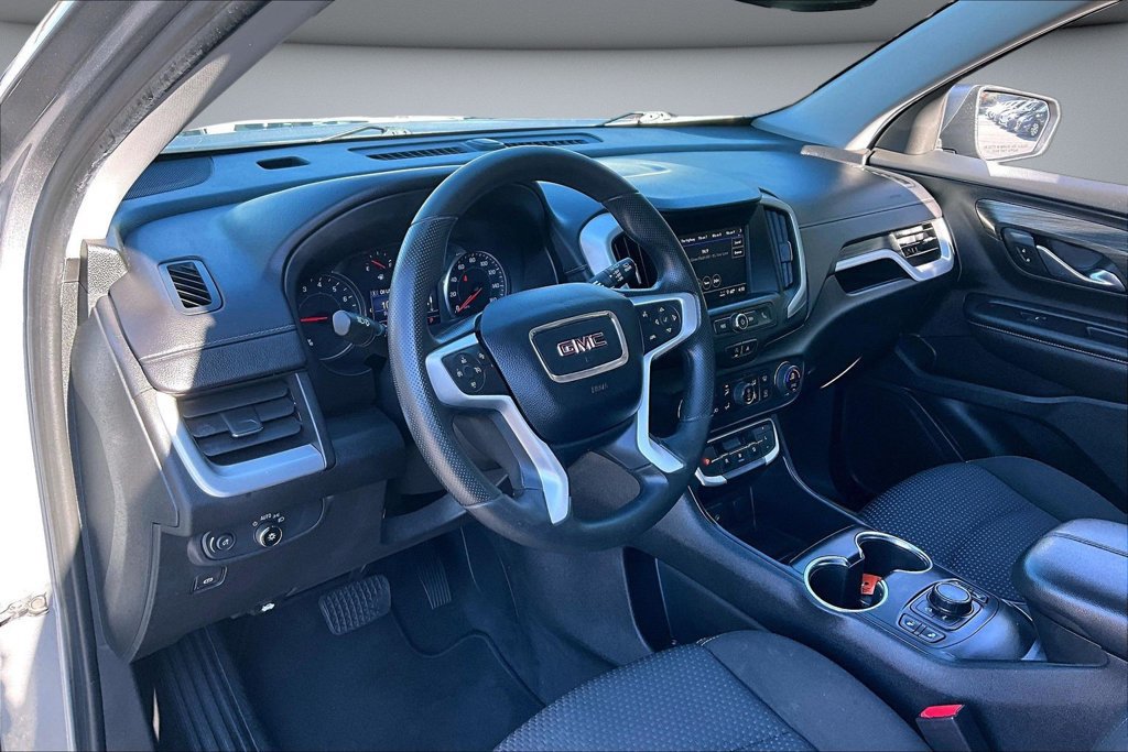 Used 2023 GMC Terrain SLE w/ Driver Convenience Package AWD/4WD image 17