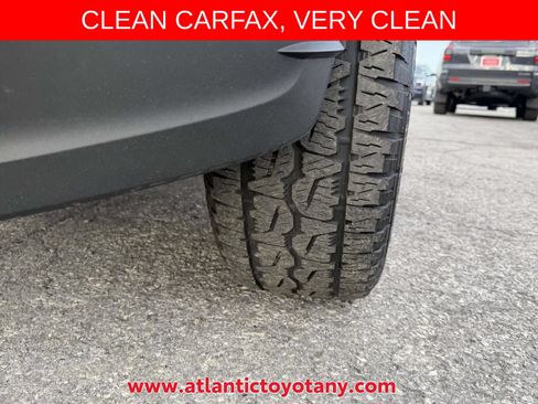 Used 2018 Toyota Tacoma TRD Sport AWD/4WD image 35