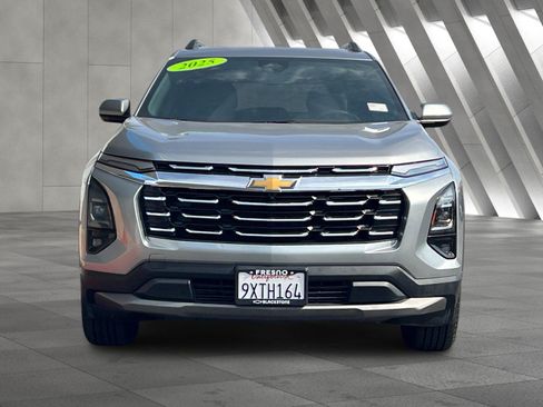 Used 2025 Chevrolet Equinox LT w/ Convenience Package II AWD/4WD image 9