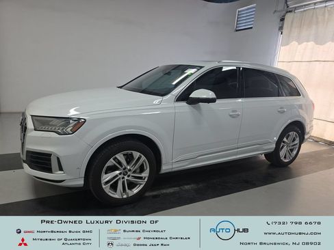 Used 2023 Audi Q7 3.0T Premium w/ Convenience Package AWD/4WD image 1