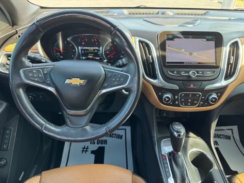 Used 2018 Chevrolet Equinox Premier FWD image 12