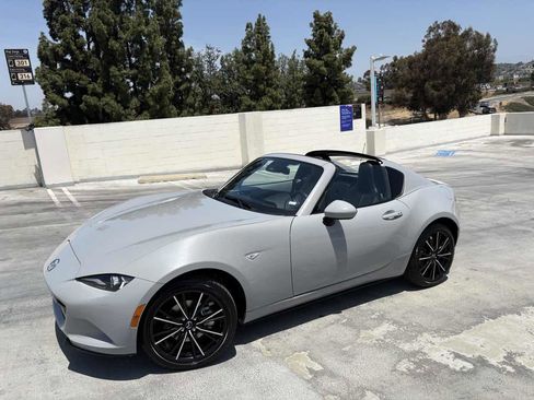 Used 2026 MAZDA MX-5 Miata RF Grand Touring RWD image 2