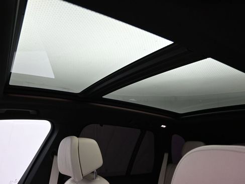 Used 2022 BMW X5 M50i w/ Executive Package image 13