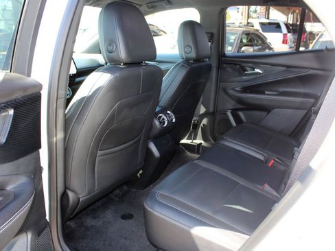 Used 2024 Chevrolet Blazer EV LT AWD/4WD image 17