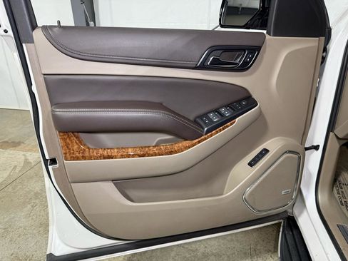 Used 2019 Chevrolet Tahoe Premier image 12