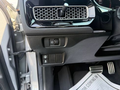 Used 2024 Honda Civic Sport image 19