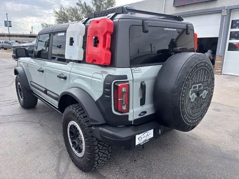 Used 2024 Ford Bronco Badlands w/ Sasquatch Package AWD/4WD image 8
