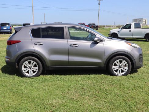 Used 2019 Kia Sportage LX w/ Paint Protection Package FWD image 11