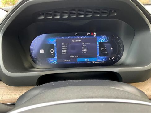 New 2026 Volvo XC90 B5 Plus w/ Protection Package image 19