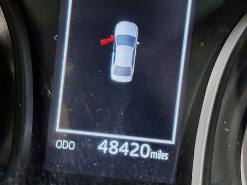 Used 2023 Toyota Camry SE image 18