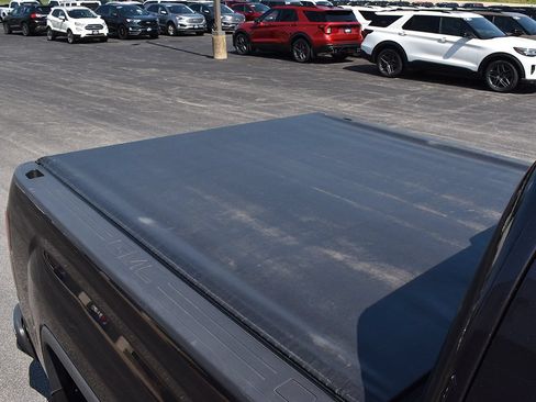 Used 2015 GMC Sierra 1500 SLE w/ SLE Value Package AWD/4WD image 27