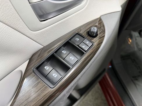 Used 2017 Toyota Sienna image 23