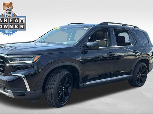 Used 2024 Honda Pilot Elite image 3