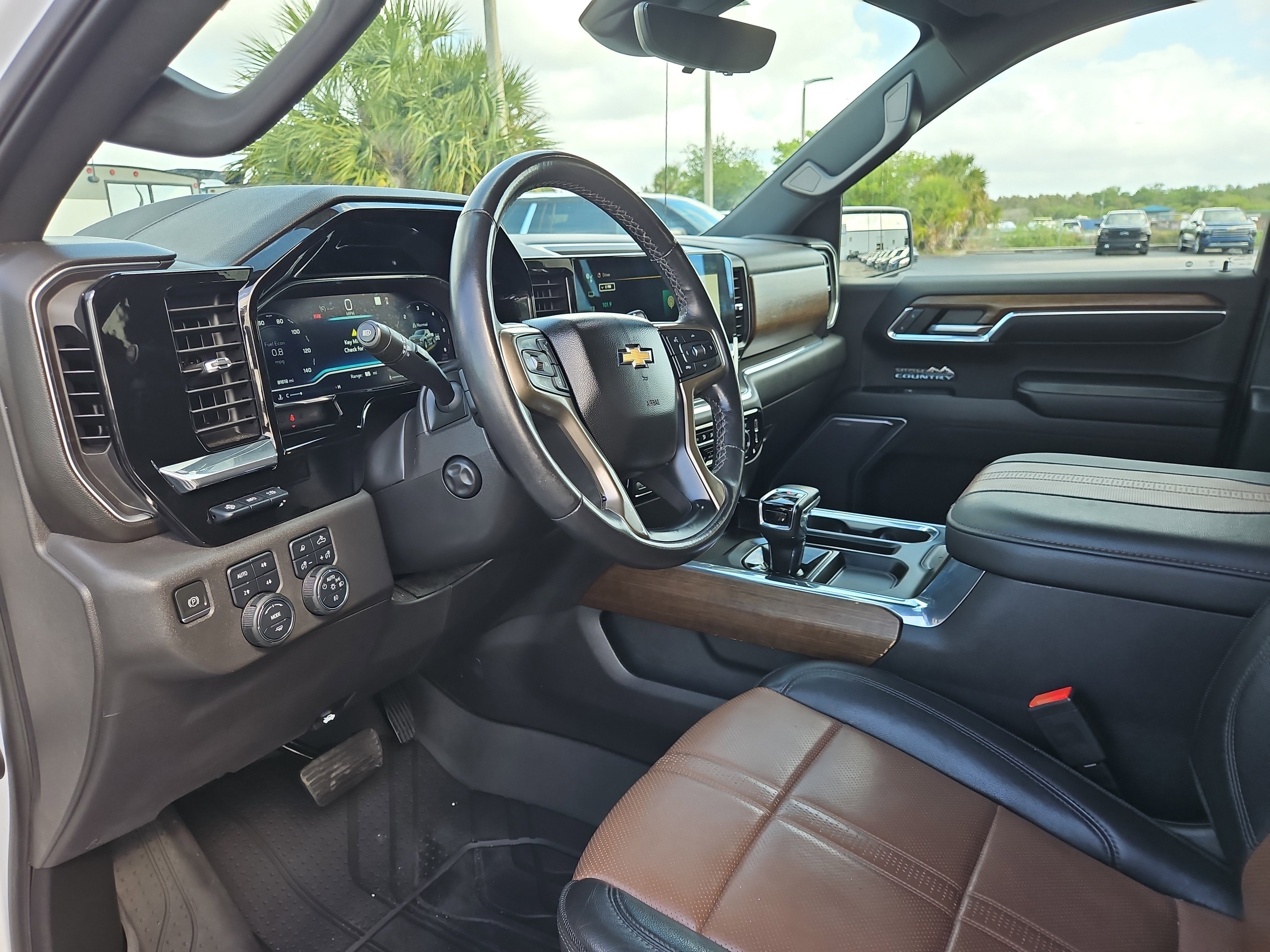 Certified 2023 Chevrolet Silverado 1500 High Country w/ High Country Premium Package AWD/4WD image 14