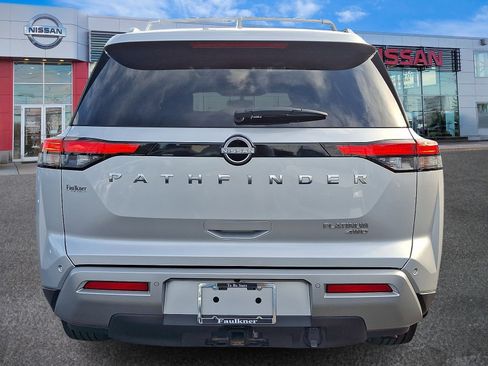 Certified 2022 Nissan Pathfinder Platinum w/ Cargo Package AWD/4WD image 5
