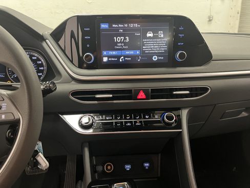 Used 2021 Hyundai Sonata SE image 17