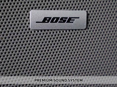 Used 2022 Cadillac XT6 Premium Luxury w/ Technology Package image 5